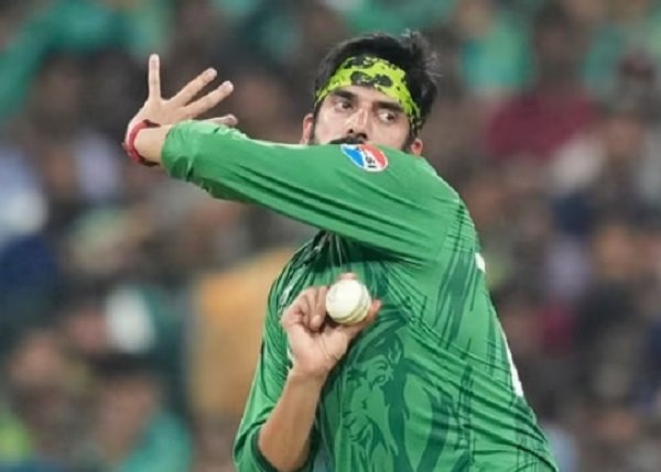 भारत के लिए सिरदर्द बन सकता है पाकिस्तान का यह खिलाड़ी, अजीबोगरीब है इसका स्टाइल