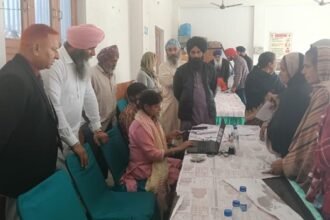 गांव चकराला में लगाए मैडीकल चैकअप कैंप में 345 मरीज़ों की जांच