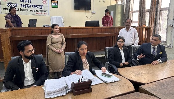 राष्ट्रीय लोक अदालत में 47,452 मुकदमों का समझौते के जरिए निपटारा, 50 करोड़ रुपये से अधिक के अवॉर्ड निपटाए गए