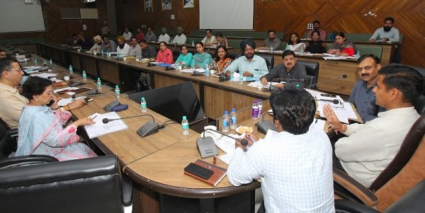 मच्छरों से होने वाली बीमारियों से बचाव के लिए व्यापक योजना तैयार की जाए, डीसी का आदेश