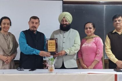 डी.ए.वी. कॉलेज, जालंधर चेंज मेकर अवॉर्ड 2026 से सम्मानित