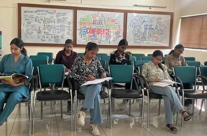 पी सीएम एस डी कॉलेज फॉर विमेन के आई-सोशल क्लब ने आर्टिकल राइटिंग कॉम्पिटिशन रखा