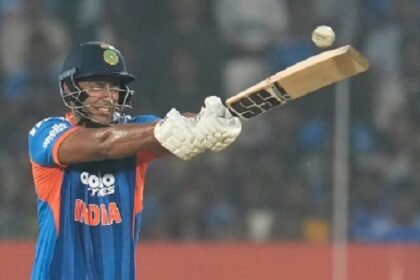 इस खिलाड़ी ने पलटी मैच की बाजी, आखिरी ओवर में बनाए इतने रन