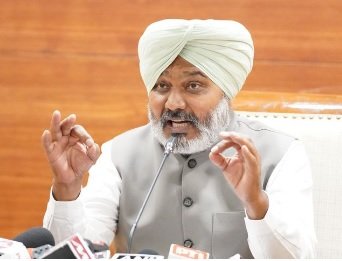 राघव चड्ढा संसद में पंजाब का एक भी ज़रूरी मुद्दा उठाने में नाकाम रहे : हरपाल सिंह चीमा