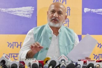 बेअदबी विरोधी कानून पर सुखबीर बादल की चुप्पी बुनियादी सवाल खड़े करती है: बलतेज पन्नू