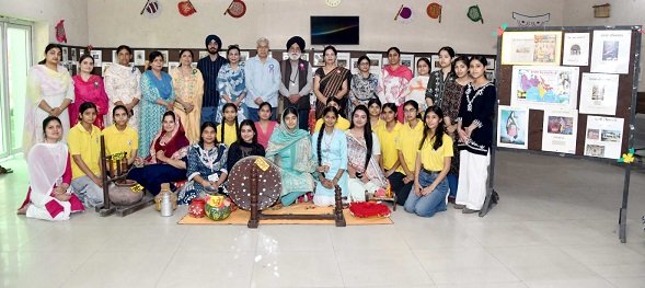 एचएमवी में स्नातकोत्तर पंजाबी विभाग की ओर से तीन दिवसीय कला और कलम सांस्कृतिक प्रदर्शनी का सफलतापूर्वक आयोजन
