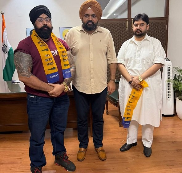 अंतरराष्ट्रीय पहलवान ‘सुपर खालसा’ आम आदमी पार्टी में शामिल