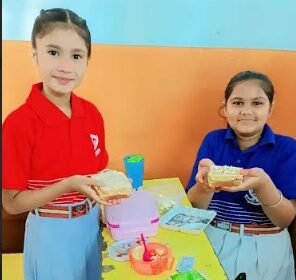 सेंट सोल्जर डिवाइन पब्लिक स्कूल, न्यू डिफेंस कॉलोनी में मनाया गया ‘नो बैग डे’