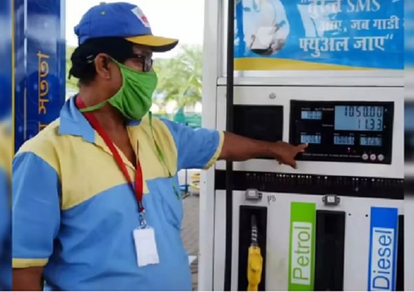 महंगे हो गए पेट्रोल-डीजल, जानिए नया रेट