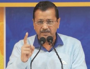 किसी भी इंसान का चरित्र मुसीबत के समय पता चलता है, संजीव अरोड़ा की हिम्मत को सलामः केजरीवाल
