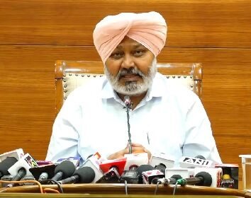 भाजपा कभी भी आर्थिक तरक्की या विकास पर वोट नहीं मांगती: हरपाल सिंह चीमा
