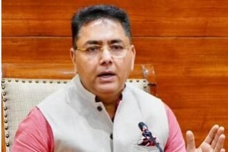 भाजपा ने पश्चिम बंगाल में वोट चुराए, अब तेल की कीमतें बढ़ाकर लोगों को लूट रही है: अमन अरोड़ा
