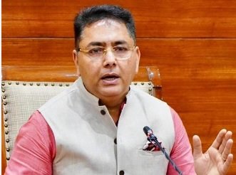 भाजपा ने पश्चिम बंगाल में वोट चुराए, अब तेल की कीमतें बढ़ाकर लोगों को लूट रही है: अमन अरोड़ा