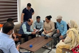 जनता दरबार लोगों और प्रशासन के बीच सीधा संवाद स्थापित करने का एक प्रभावी माध्यम हैं : मोहिंदर भगत