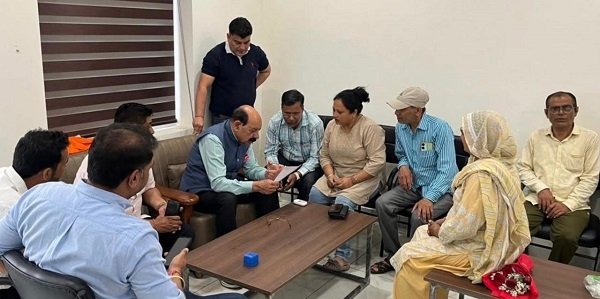 जनता दरबार लोगों और प्रशासन के बीच सीधा संवाद स्थापित करने का एक प्रभावी माध्यम हैं : मोहिंदर भगत