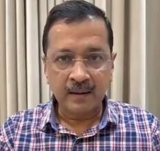 अयोध्या पहुंचे केजरीवाल ने कहा, ‘‘चंपत राय क्या राज जानते हैं, जो पीएम भी मजबूर हैं’’